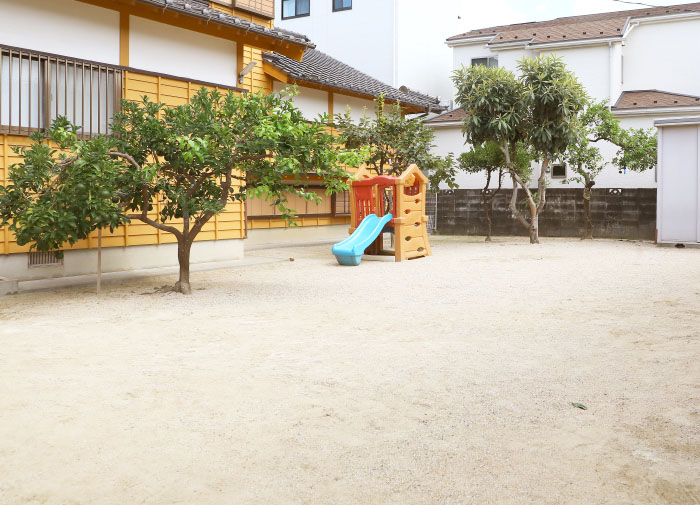 福岡市早良区有田の小規模保育園の幸福・第二幸福保育園の外観