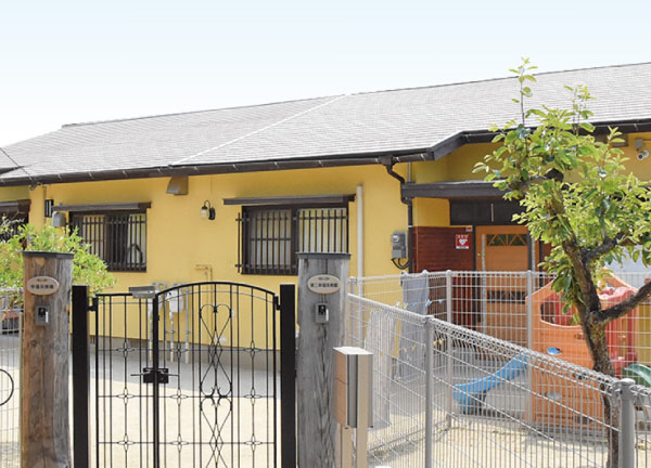 福岡市早良区有田の小規模保育園の幸福・第二幸福保育園の外観