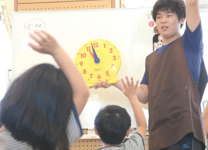 福岡市早良区有田の栄光保育園の学び時計の写真