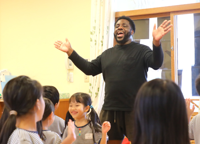 福岡市早良区有田の栄光保育園の学びの英語の写真