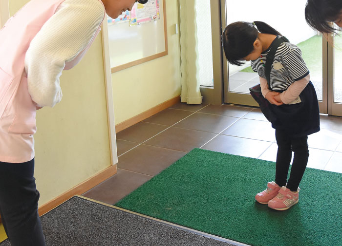 福岡市早良区有田の栄光保育園の自立挨拶の写真